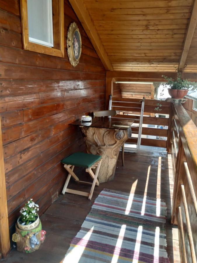 Kalmi Vendeghaz Hotel Corund  Zewnętrze zdjęcie